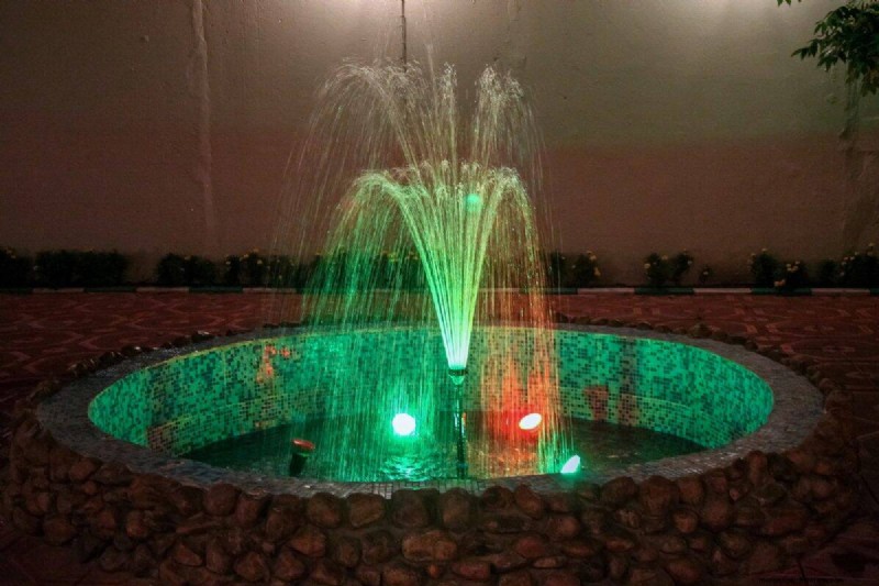 Outdoor Lighting Ideas: Transform Your Garden After Dark | Depositphotos