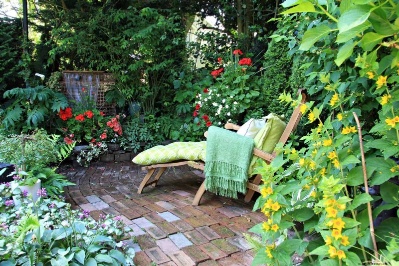Enhance Your Outdoor Space: Smart Trellis Ideas for Privacy & Style