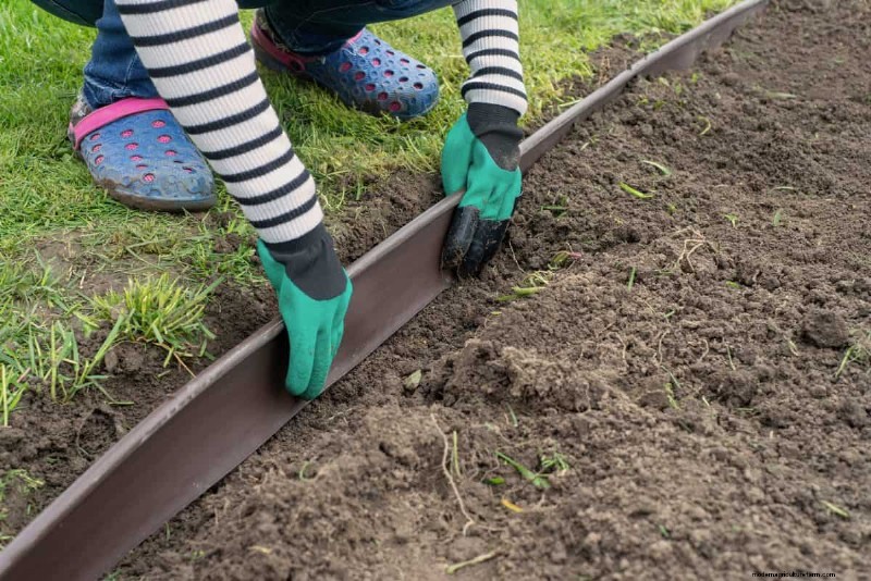 Prepare Your Garden Beds for Spring: 22 Expert Tips