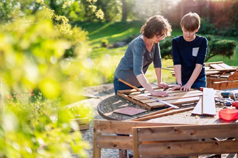12 Simple DIY Garden Projects for a Spring Yard Refresh