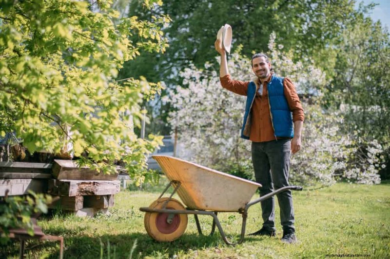 12 Simple DIY Garden Projects for a Spring Yard Refresh