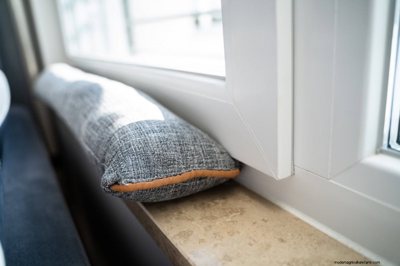 Protect Your Plants: 12 Ways to Shield from Cold Windows + Temperature Guide