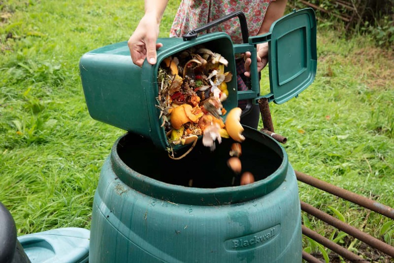 Composting Benefits: 25 Reasons to Start Today | Soil Health & Garden Tips