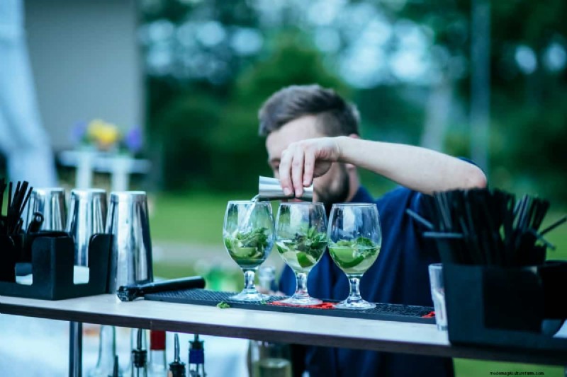 Plan a Stunning Garden Party: 25 Expert Tips for Outdoor Celebrations