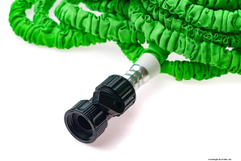 Expandable Hose Reels: Can You Use a Reel with an Expandable Garden Hose?