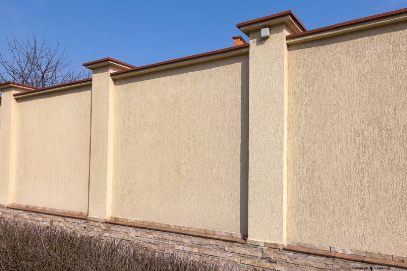 Wall Fences: Design, Benefits & Installation Guide