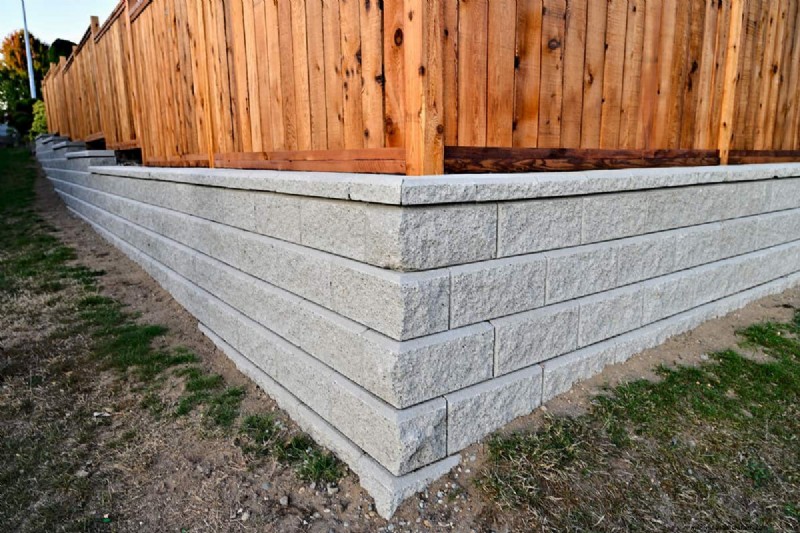 Wall Fences: Design, Benefits & Installation Guide