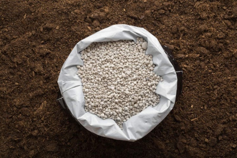 Liquid Fence Repellent: Granular vs. Liquid - Which is Best for Your Garden?