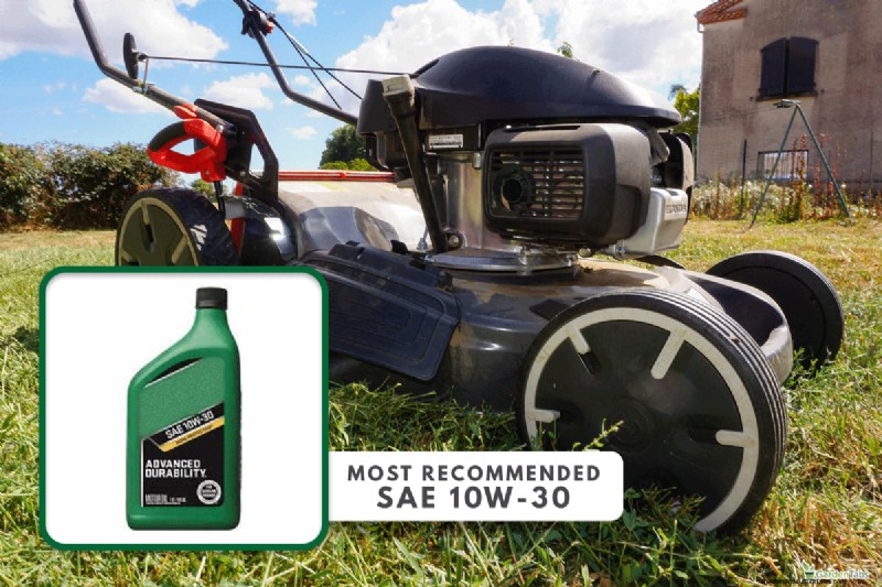 Best Oil for Honda Lawn Mowers: Recommendations & Types