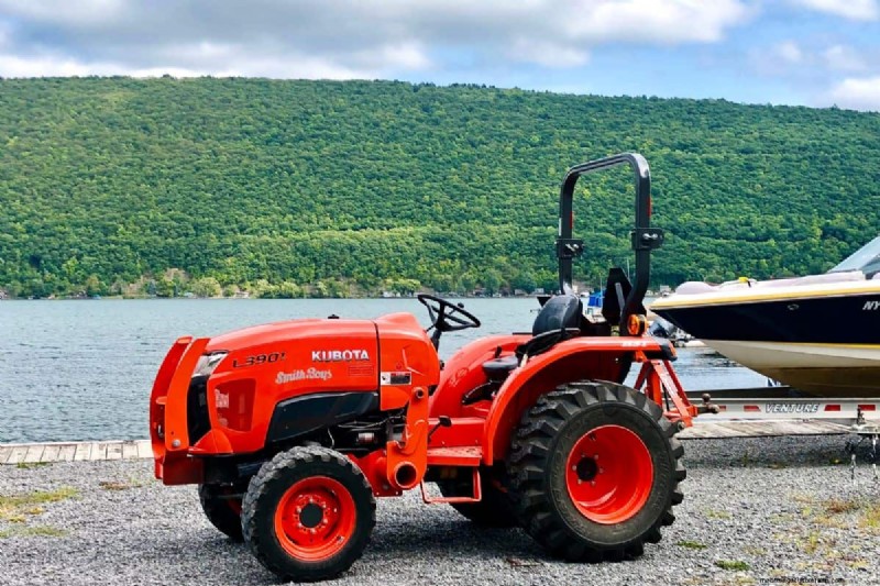 Kubota Tractor Hydraulic Fluid: Types & Recommendations