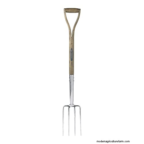 Spading Fork vs. Digging Fork: Choosing the Right Tool for Your Garden