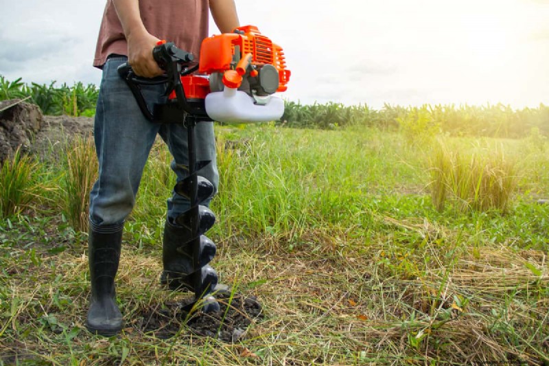 Post Hole Digger vs. Auger: Choosing the Right Tool for the Job