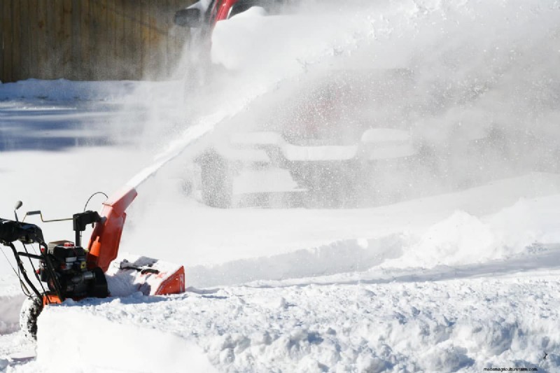 Troy-Bilt vs. Toro Snow Blowers: A Comprehensive Comparison