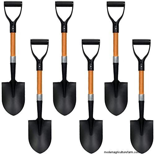 Digging in Wet Soil: Pros, Cons & Best Practices