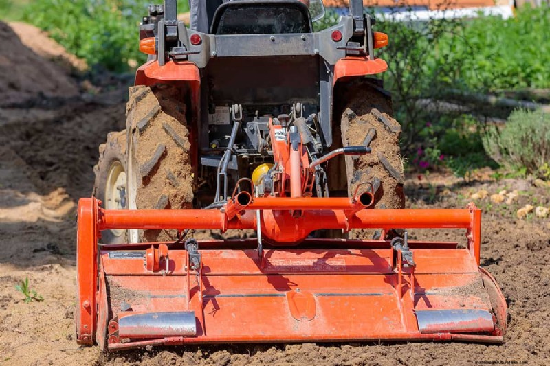 Landscape Rake vs. Box Blade: Choosing the Right Tool for Soil Preparation