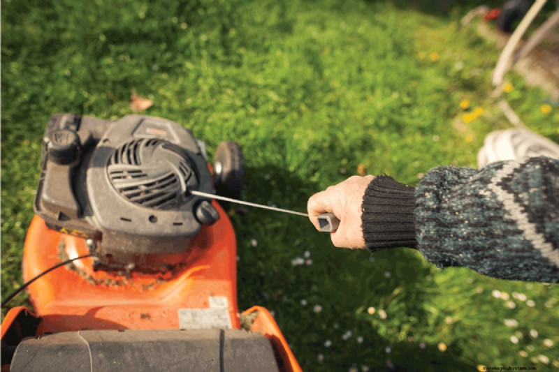 Toro Lawn Mower Starting Guide: Choke & Model-Specific Instructions