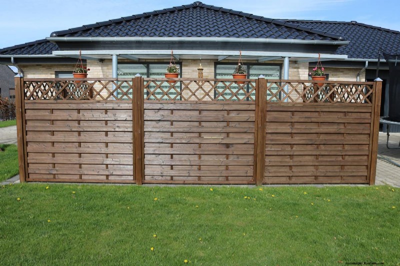 DIY Freestanding Privacy Screen: A Step-by-Step Guide