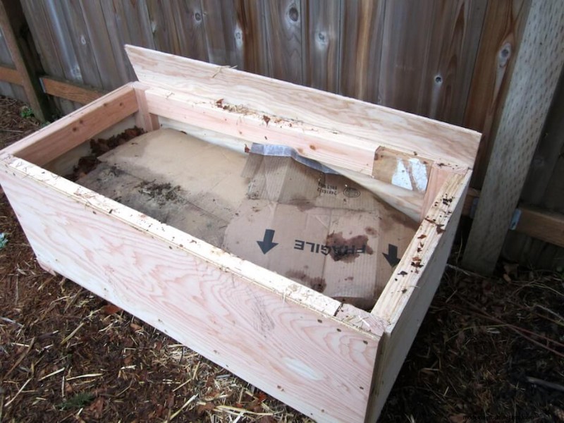 Build Your Own Worm Composter: A Step-by-Step Guide