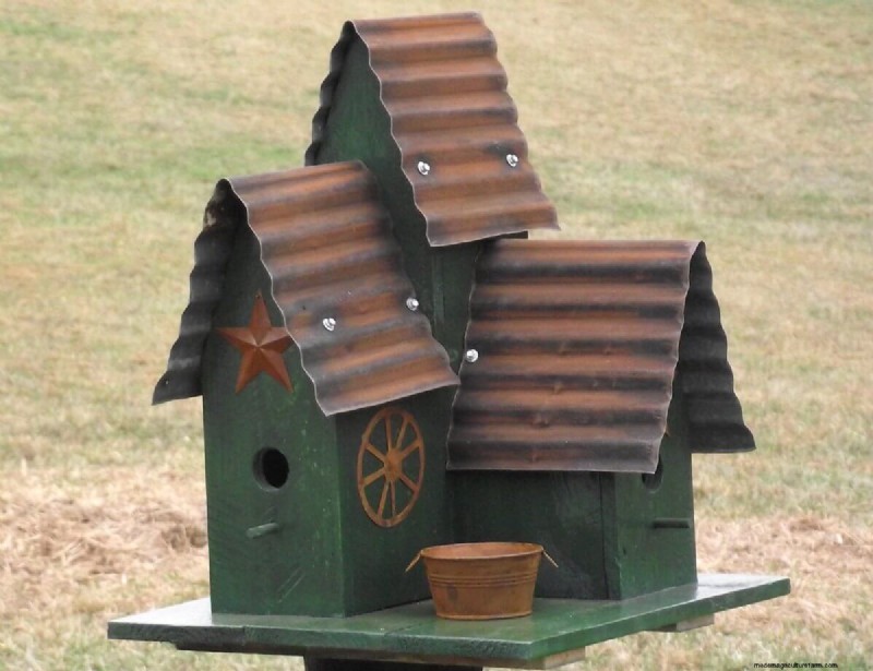 Best Birdhouses: Attract Feathered Friends to Your Garden