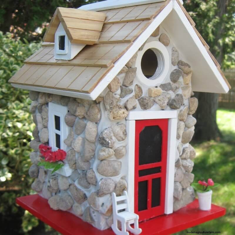 Best Birdhouses: Attract Feathered Friends to Your Garden