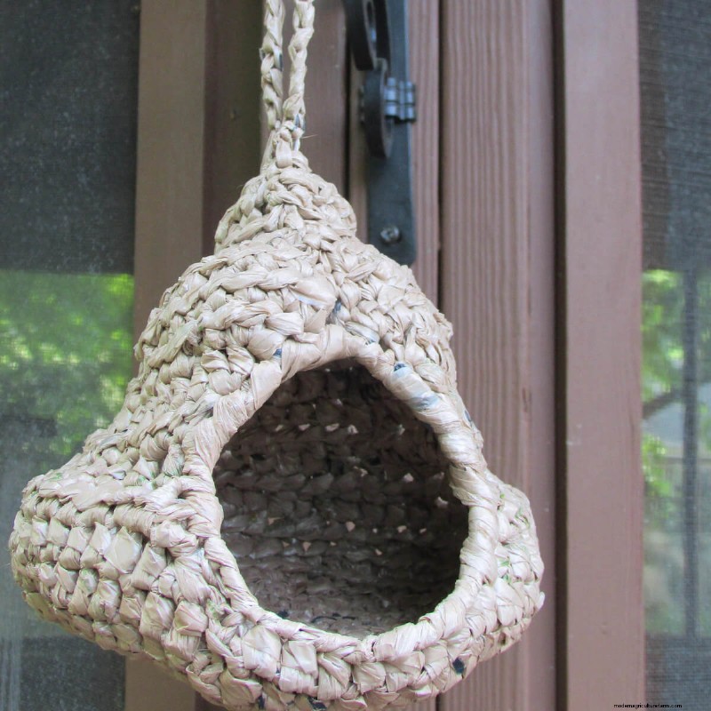 Best Birdhouses: Attract Feathered Friends to Your Garden