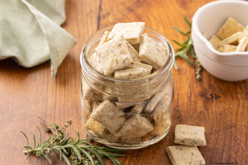 Classic Sour Cream & Onion Crackers - Easy Homemade Recipe