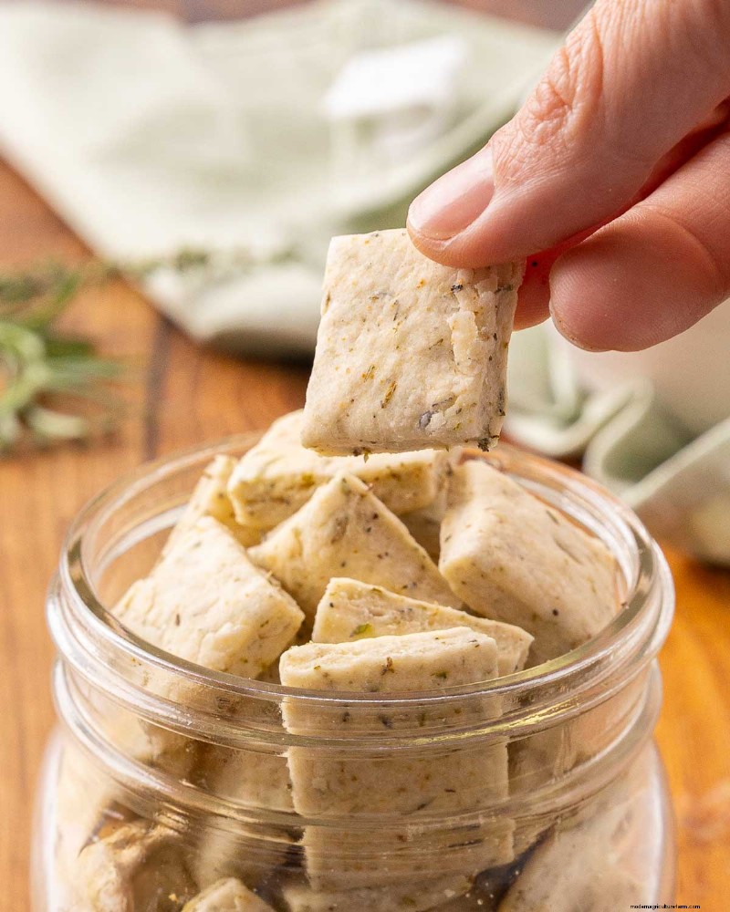 Crispy Homemade Italian Crackers Recipe - Authentic Flavor
