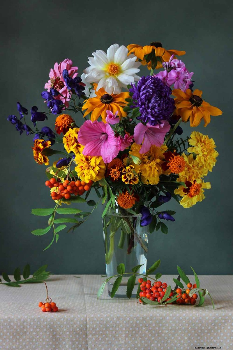 7 Expert Tips to Keep Your Fresh Flowers Looking Fresh