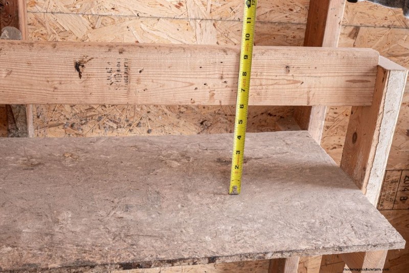 DIY Chicken Coop Droppings Boards: Why They re Essential and How to Build One