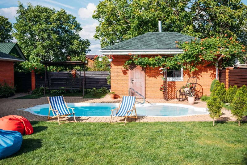 Avoid August Lawn Damage: 11 Essential Watering Fixes for June