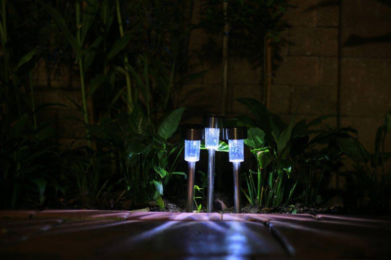 Illuminate Your Backyard: Expert Tips to Eliminate Dark Zones at Night