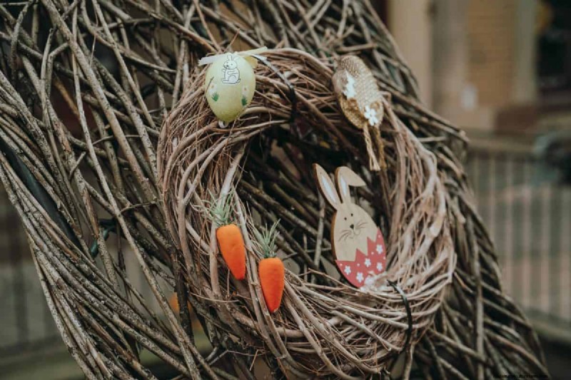 25 DIY Ideas to Repurpose Garden Scraps into Beautiful Home Décor