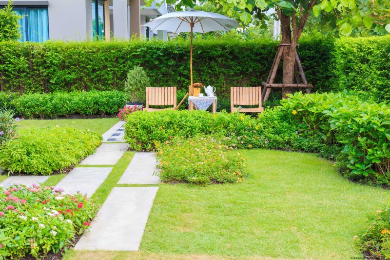 How to Create a Stunning Summer Landscape with Minimal Effort