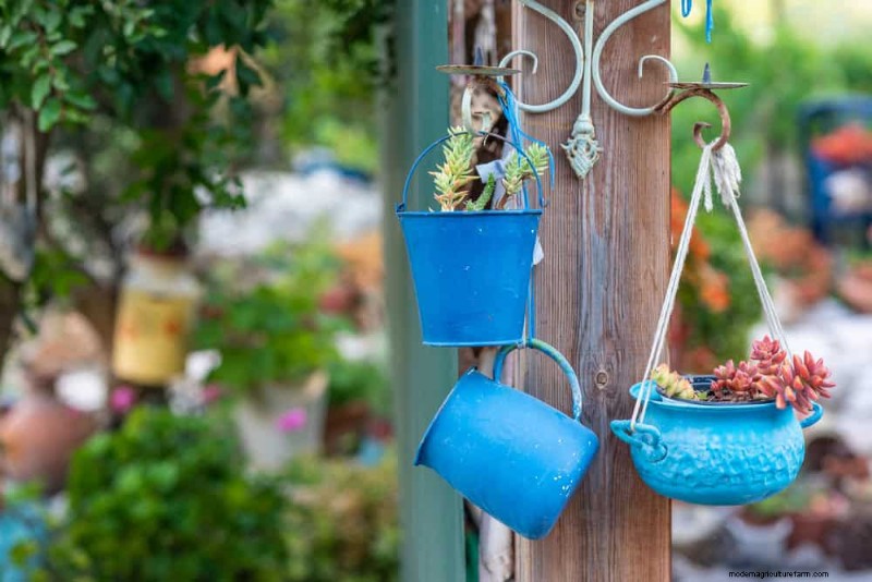 28 Creative Ideas to Repurpose Old Garden Tools into Stunning Outdoor Décor
