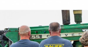 Un subastador de Iowa honra el legado de un padre 